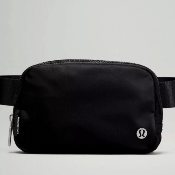 lululemon athletica Bags Lululemon Everywhere Belt Bag Black Fanny